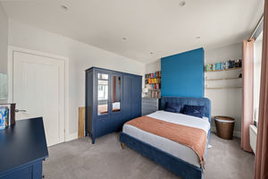 Photo 1- click for photo gallery